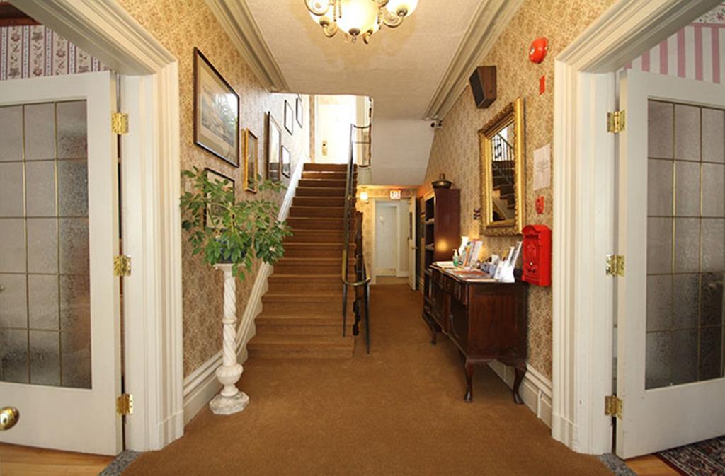 Albert House Inn Ottawa Exterior photo